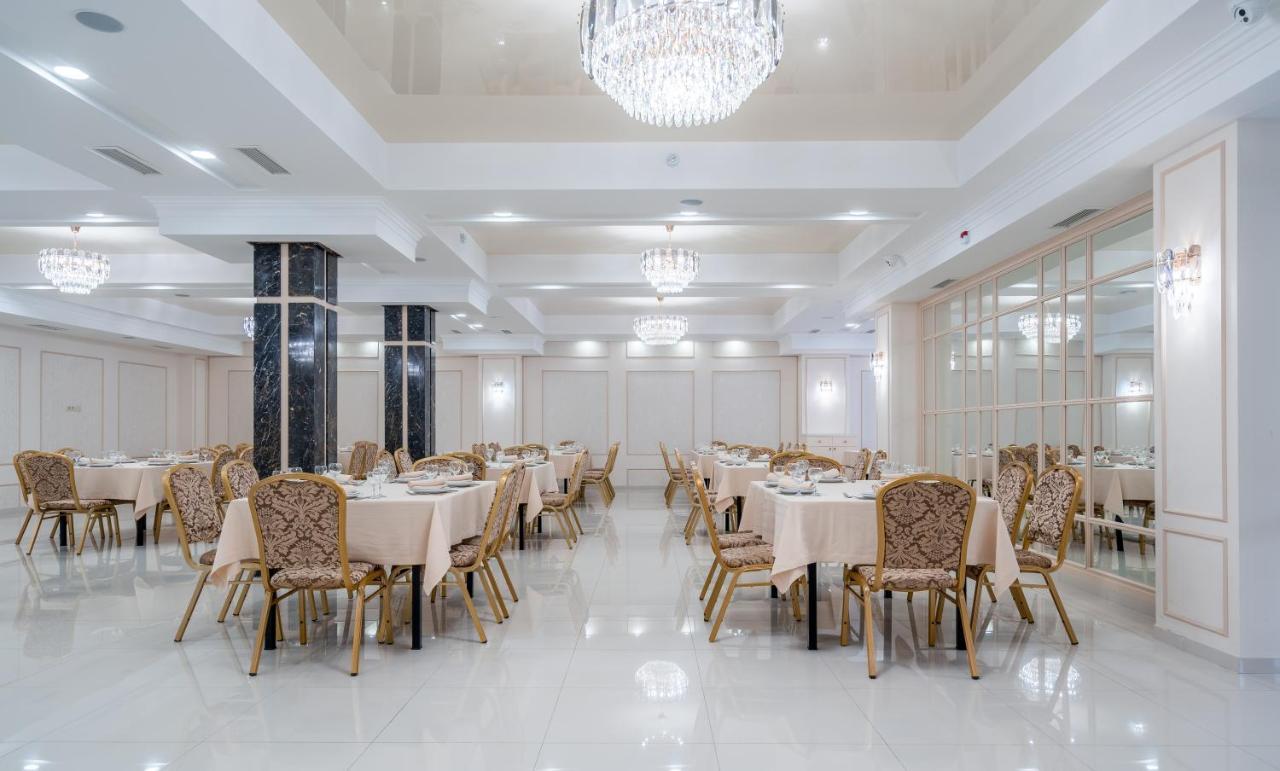 Aura Hotel Tbilisi Bagian luar foto