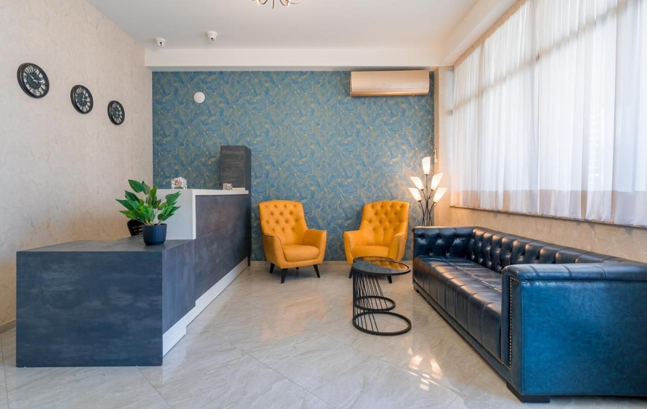 Aura Hotel Tbilisi Bagian luar foto