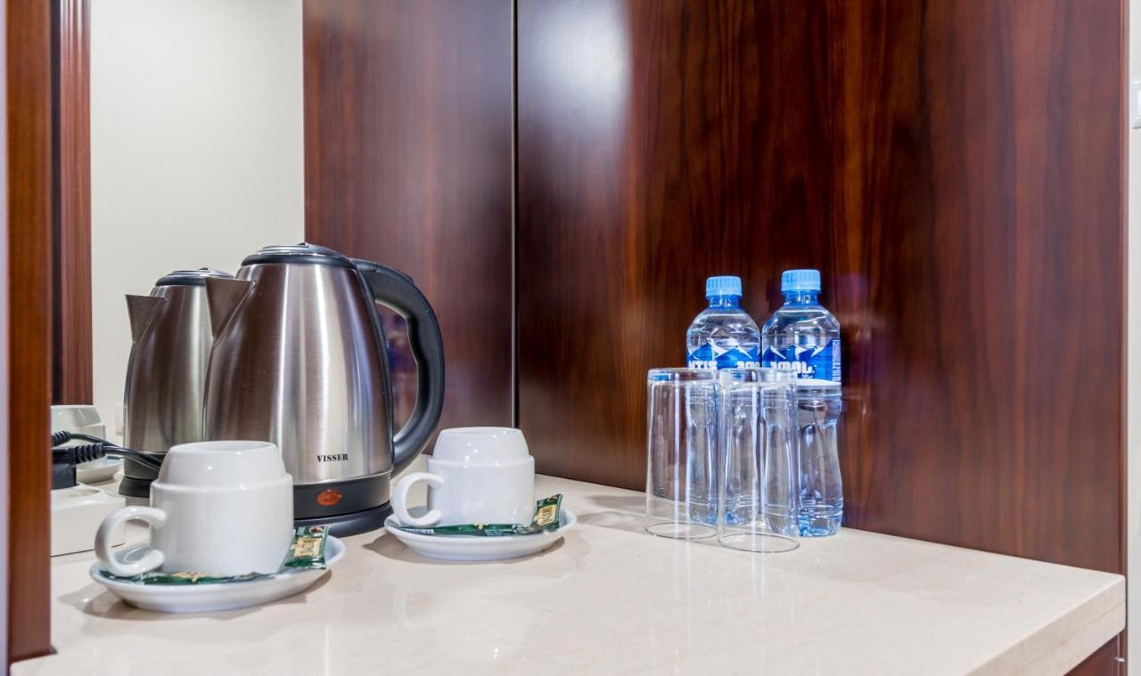 Aura Hotel Tbilisi Bagian luar foto