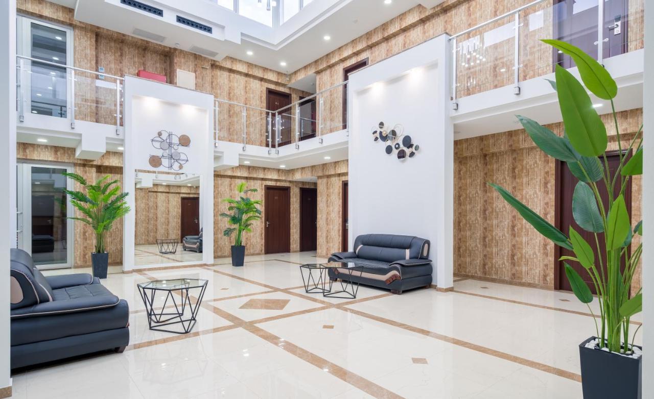 Aura Hotel Tbilisi Bagian luar foto